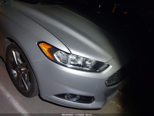 Ford Fusion Titanium Image 4