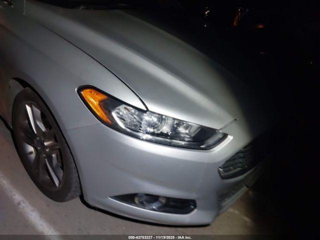 Ford Fusion Titanium Image 4