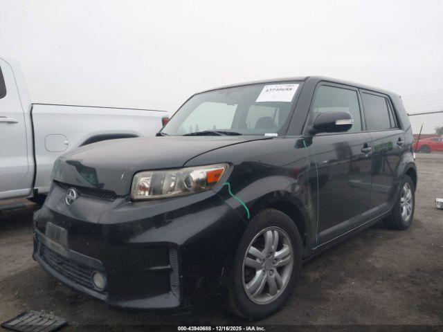 Scion xB Image 9