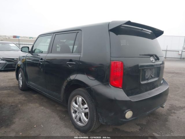 Scion xB Image 10