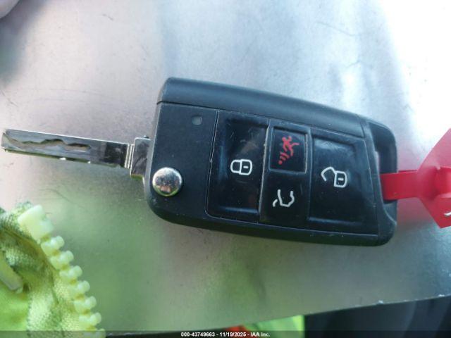 Volkswagen Tiguan 2.0t S Image 7