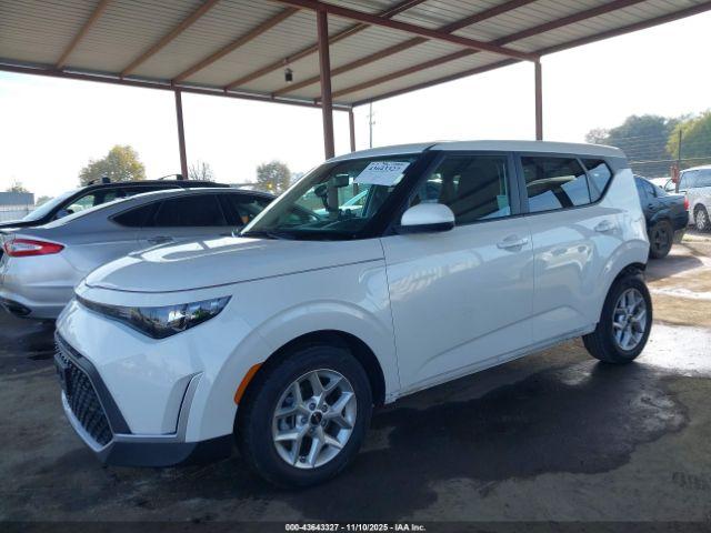 Kia Soul Lx Image 14