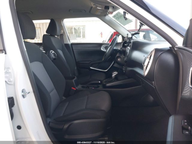 Kia Soul Lx Image 10