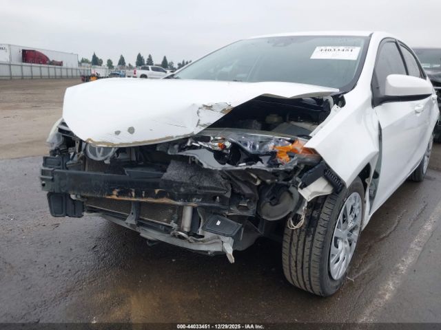 Toyota Corolla Le Image 6