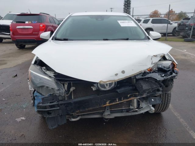 Toyota Corolla Le Image 19