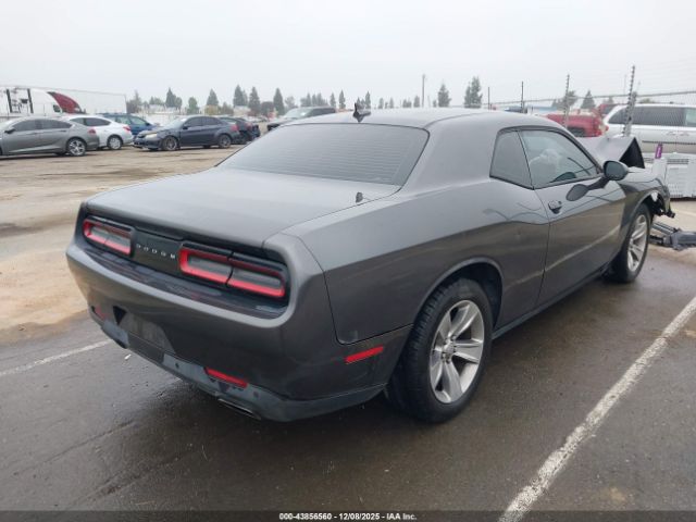 Dodge Challenger Sxt Image 8