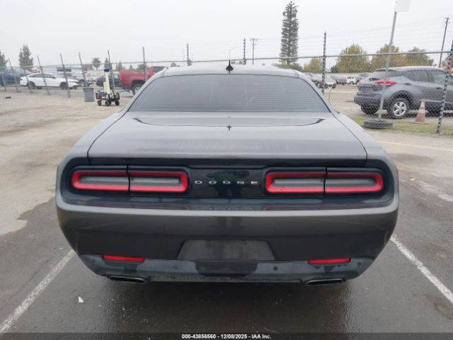 Dodge Challenger Sxt Image 19