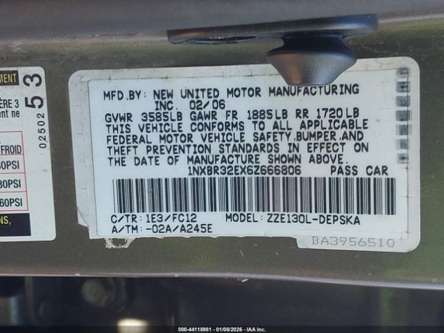 Toyota Corolla S Image 6