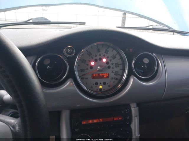 MINI Cooper Image 10