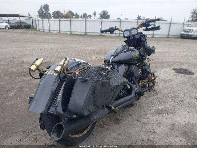 Harley-Davidson Fltrxst Image 5