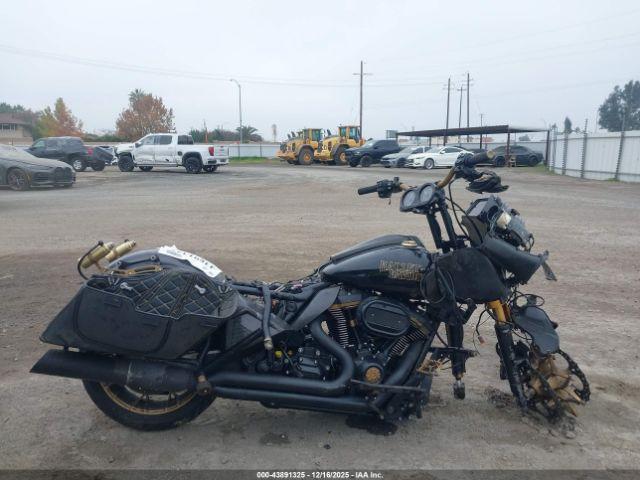 Harley-Davidson Fltrxst Image 13