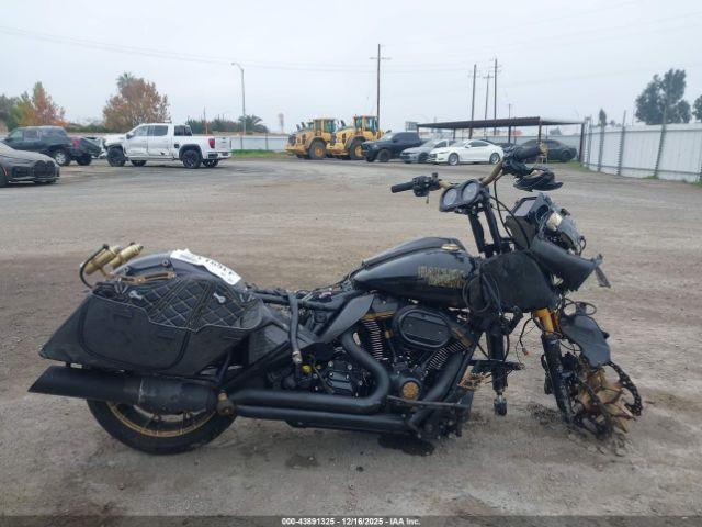 Harley-Davidson Fltrxst Image 17