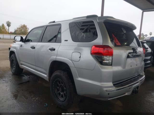Toyota 4Runner Sr5 V6 Image 6