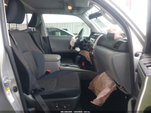 Toyota 4Runner Sr5 V6 Image 17