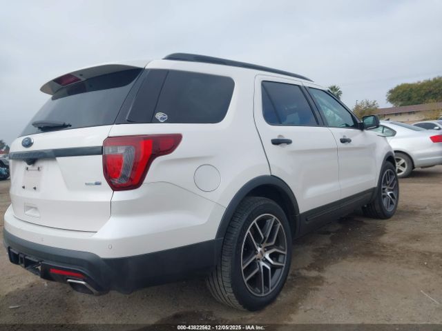 Ford Explorer Sport Image 6