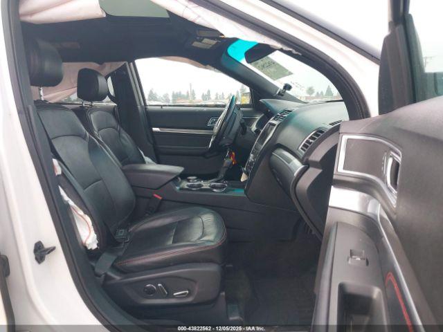 Ford Explorer Sport Image 5