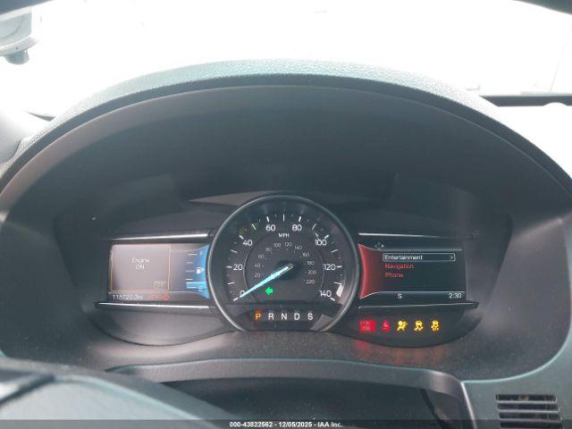 Ford Explorer Sport Image 9