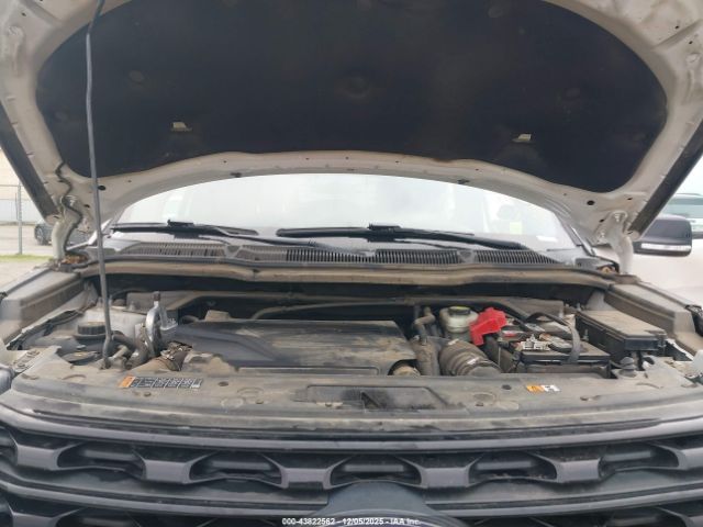 Ford Explorer Sport Image 2