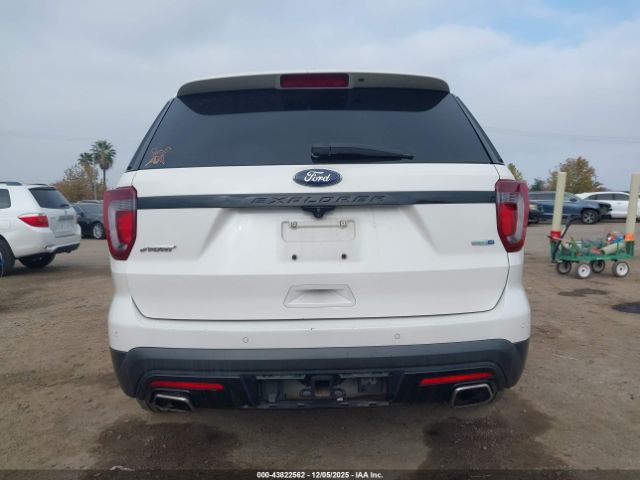 Ford Explorer Sport Image 14
