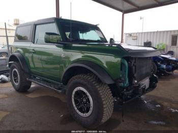  Salvage Ford Bronco