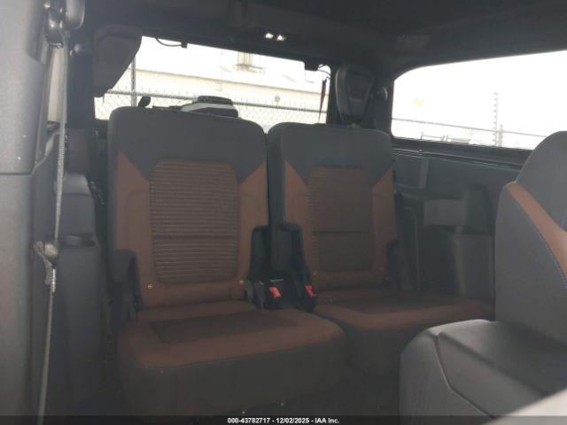 Ford Bronco Outer Banks Image 12