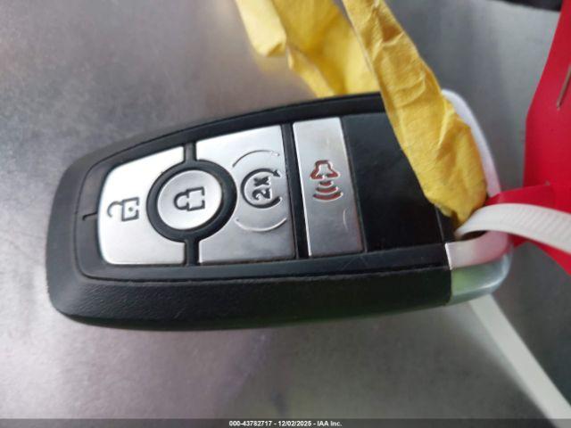 Ford Bronco Outer Banks Image 2