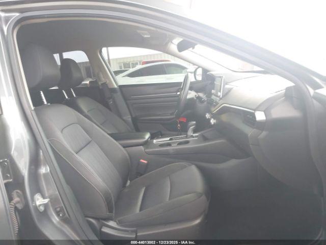 Nissan Altima S Fwd Image 12