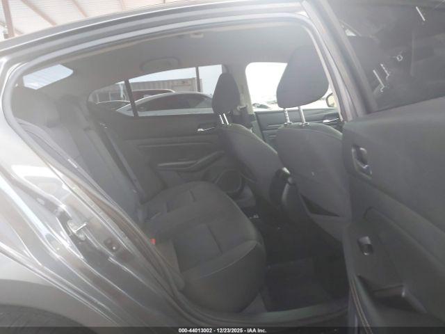 Nissan Altima S Fwd Image 7