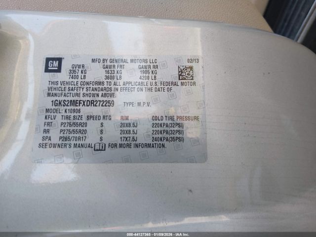 GMC Yukon Denali Image 6