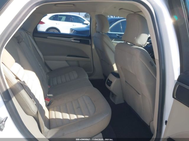 Ford Fusion Se Image 4