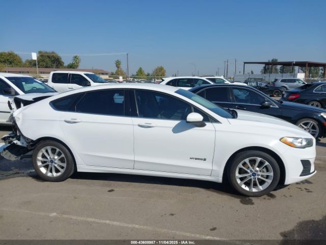 Ford Fusion Se Image 10