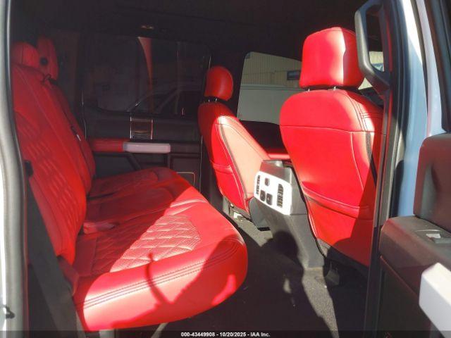 Ford F-250 Platinum Image 2